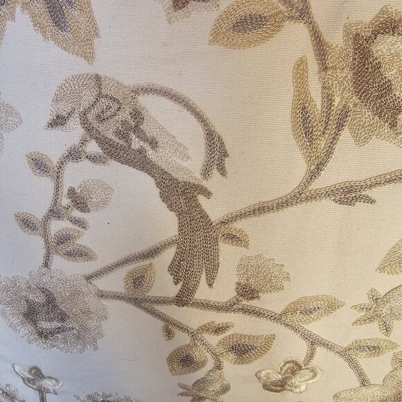 Lucky Brand Home Square embroidered beige floral/ Bird pillow 20 X 20 NWT - Picture 1 of 8
